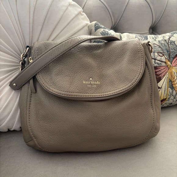 Kate Spade Cobble Hill Penny Bag Taupe - Picture 2 of 15